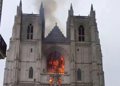 آتش سوزی در کلیسای 500 ساله شهر نانت فرانسه